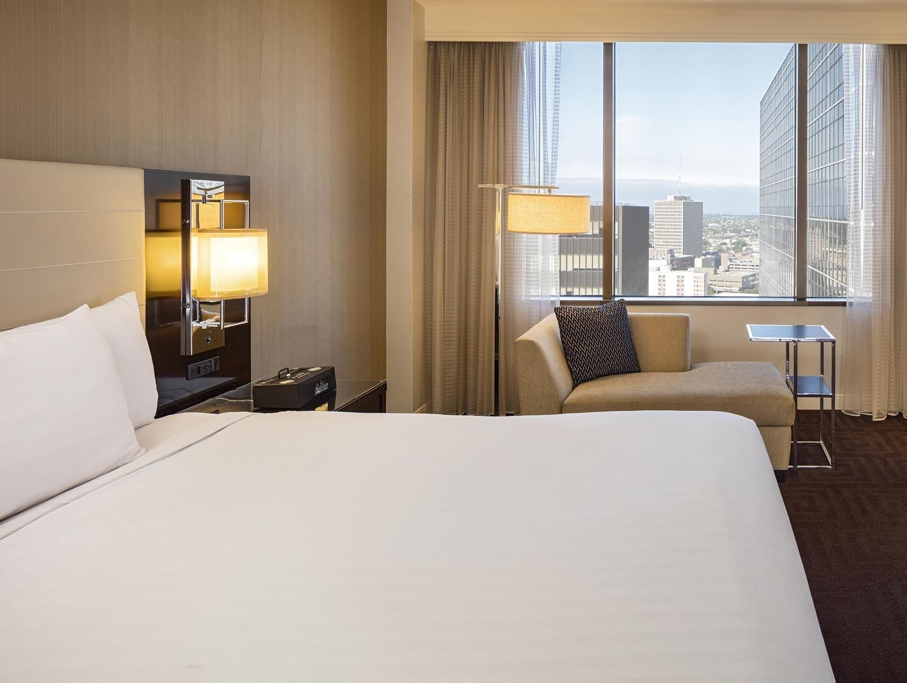 2 Queen Beds City View