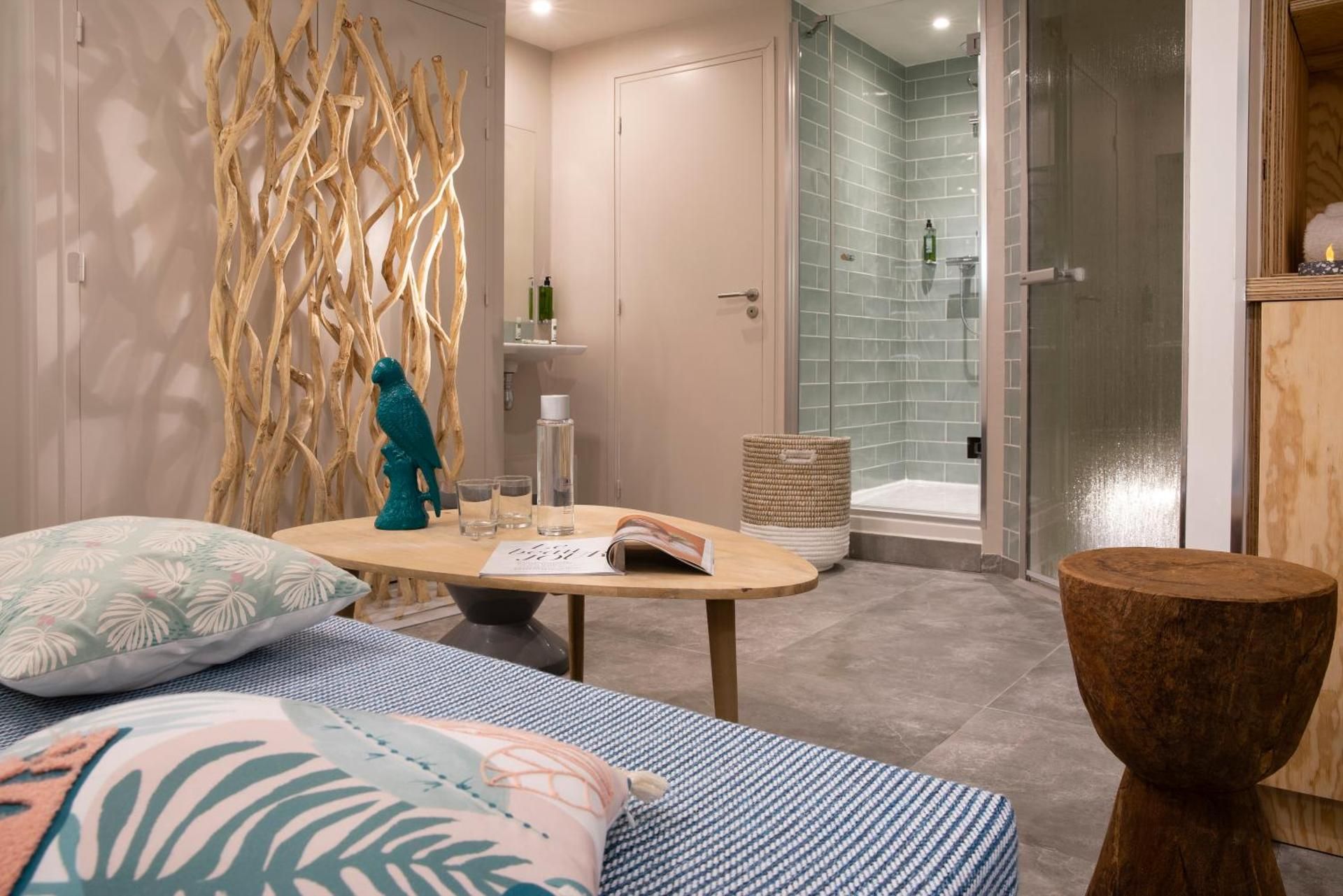 Large Double Room with access to Steam Bath included