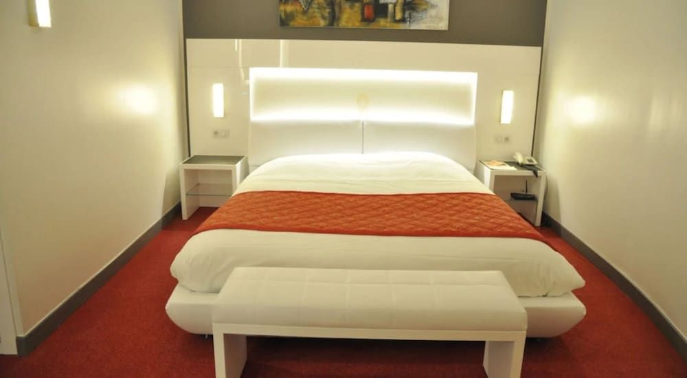 Chez Walter Deluxe Suite 3