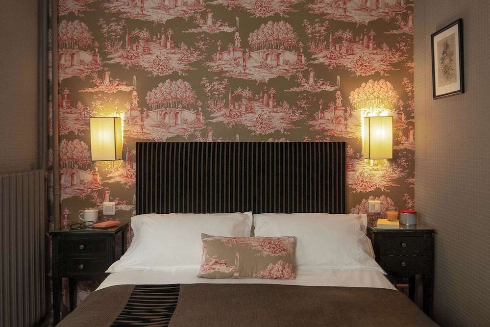 Hôtel LOUISON Traditional Double Room 2