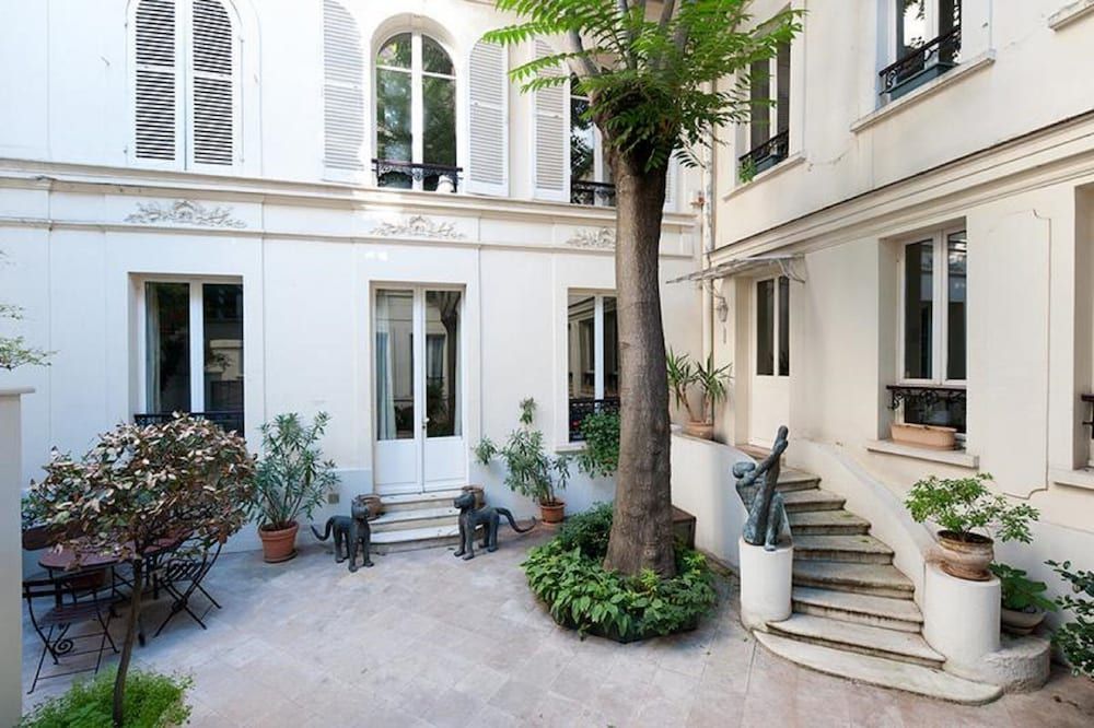 undefined Hôtel des Bains 3