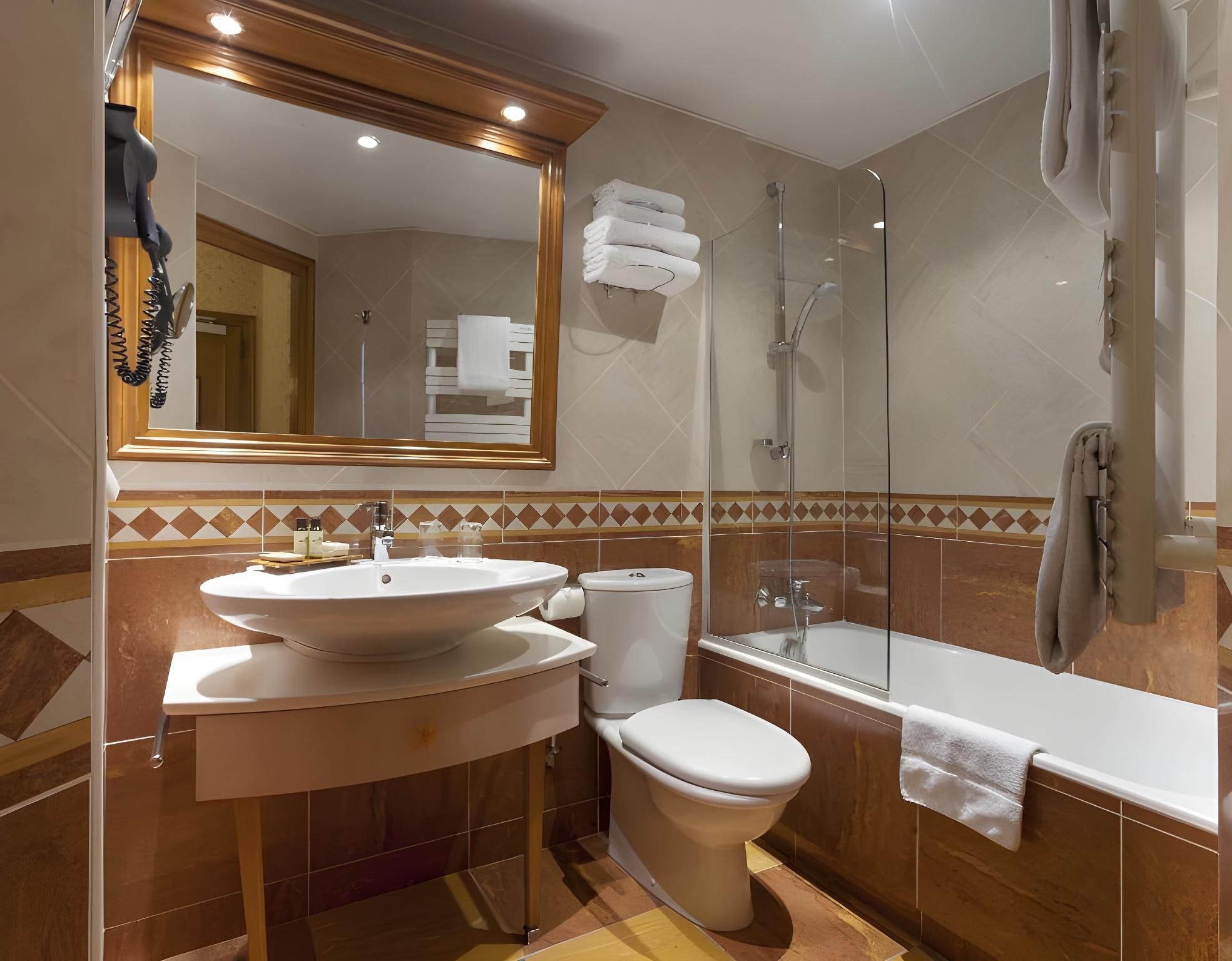 Hôtel de Fleurie - Saint-Germain-des-Prés Classic Double Room 10