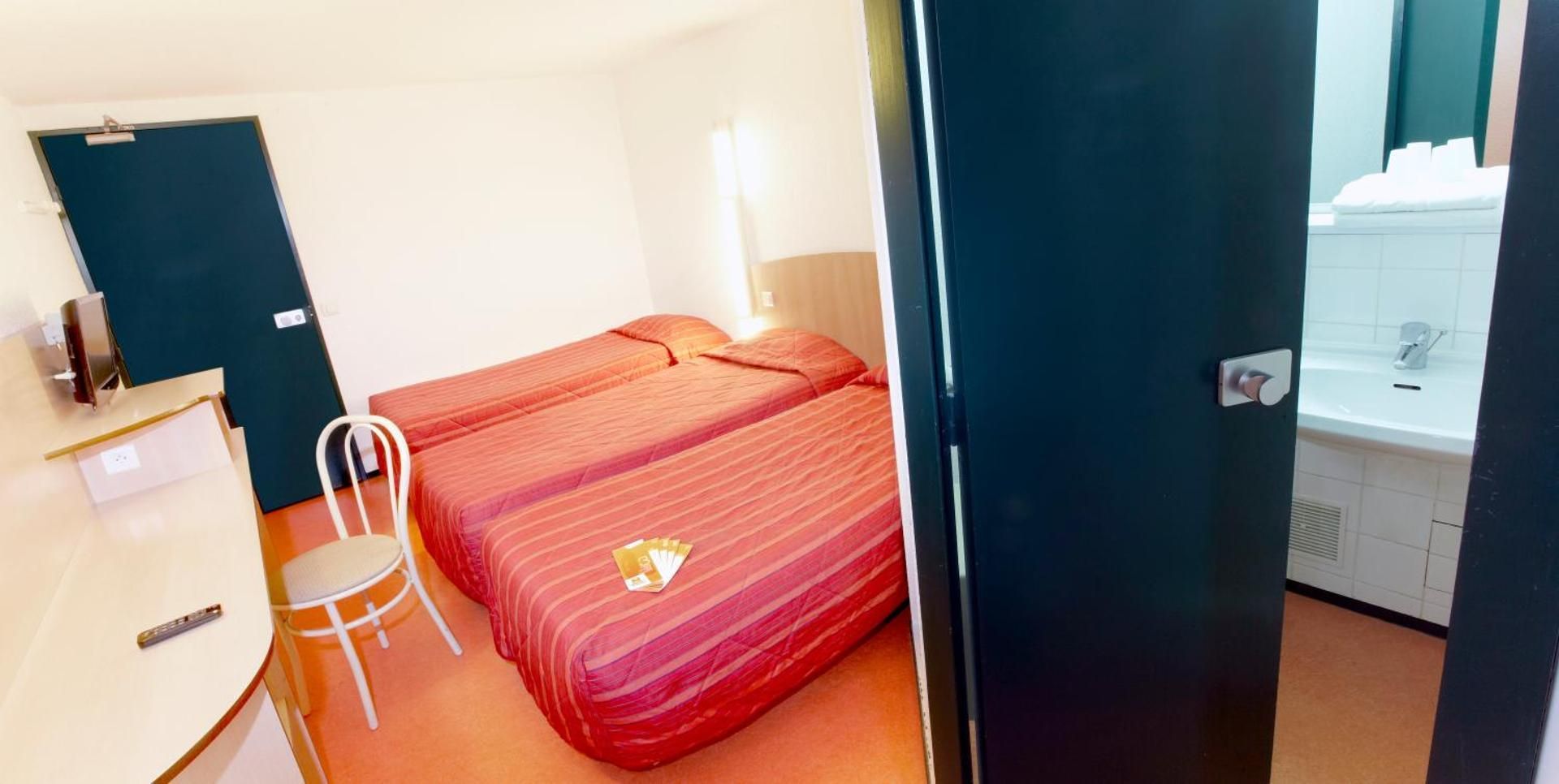 Triple Room