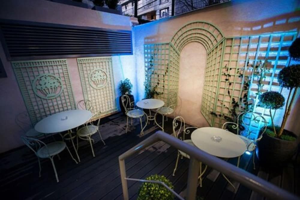 undefined Hôtel Le Mireille 9