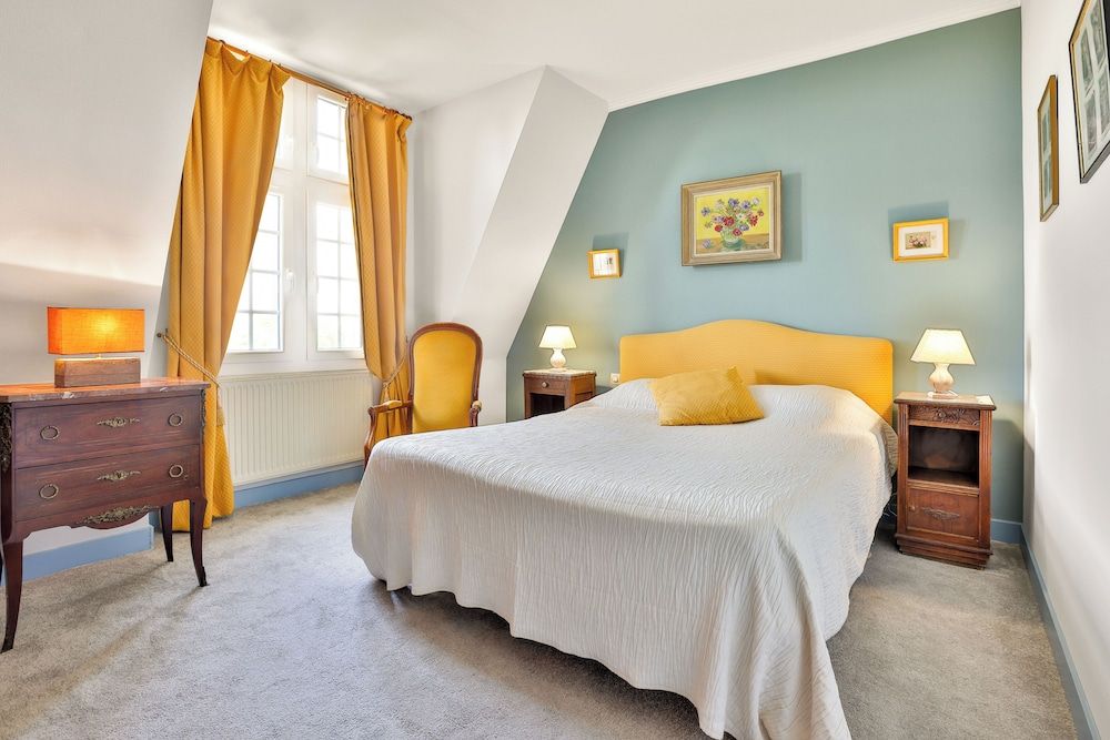 Classic Double Room