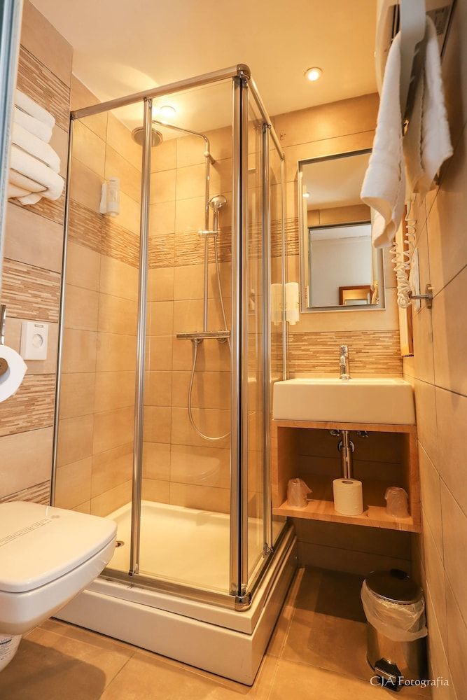 Kyriad Brive La Gaillarde Centre Standard Room, 1 Twin Bed 5