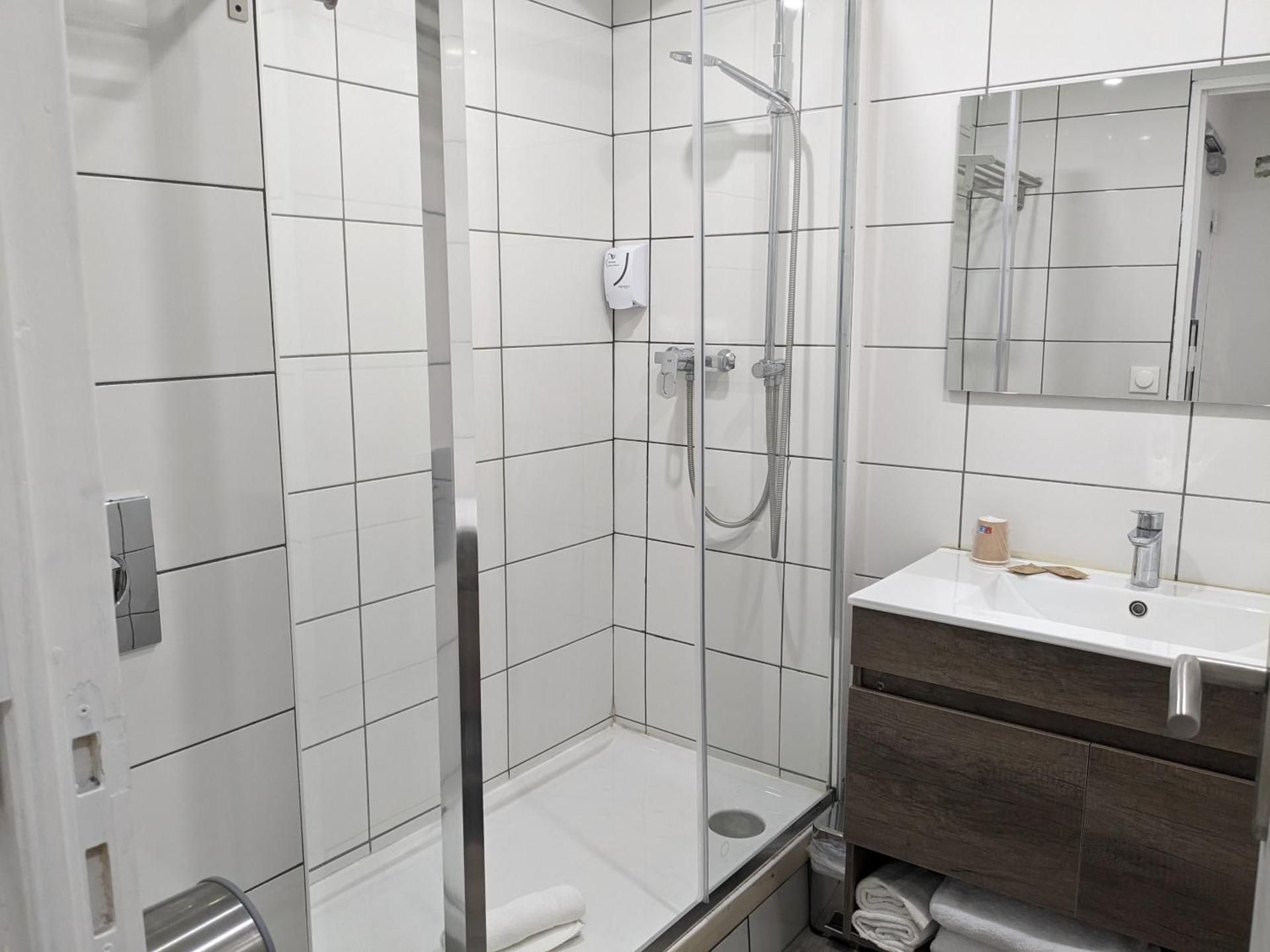 Hotel Morand Double Room 3