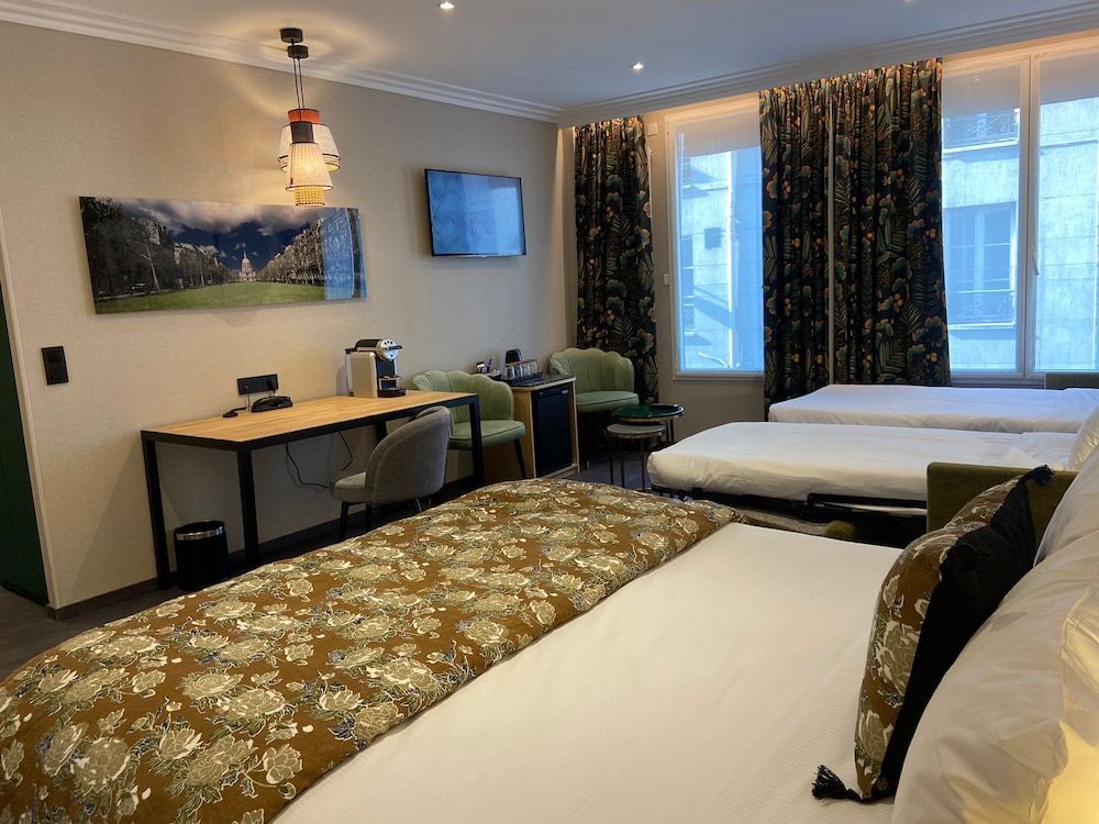 undefined Hôtel Tourisme Avenue 10