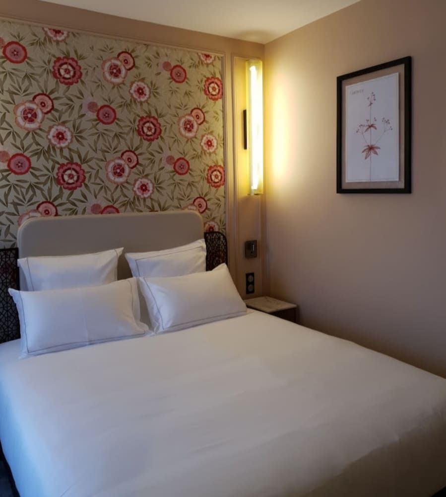 undefined ELSA, Hôtel Paris 4