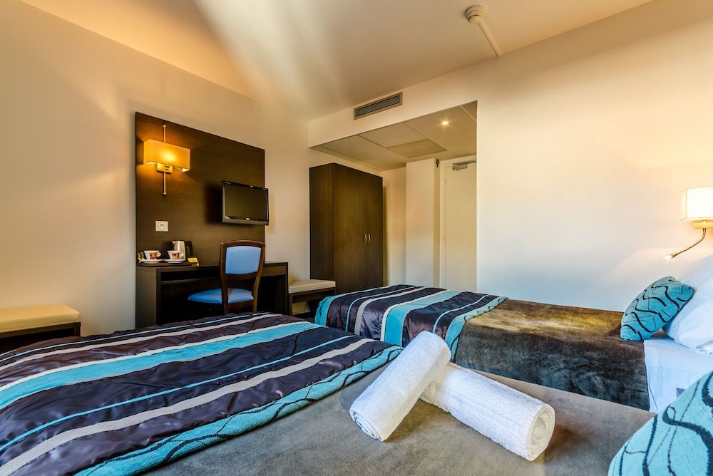 Helgon Hotel – Lourdes Pyrenees Twin Room 2