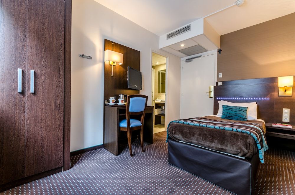 Helgon Hotel – Lourdes Pyrenees Single Room 2