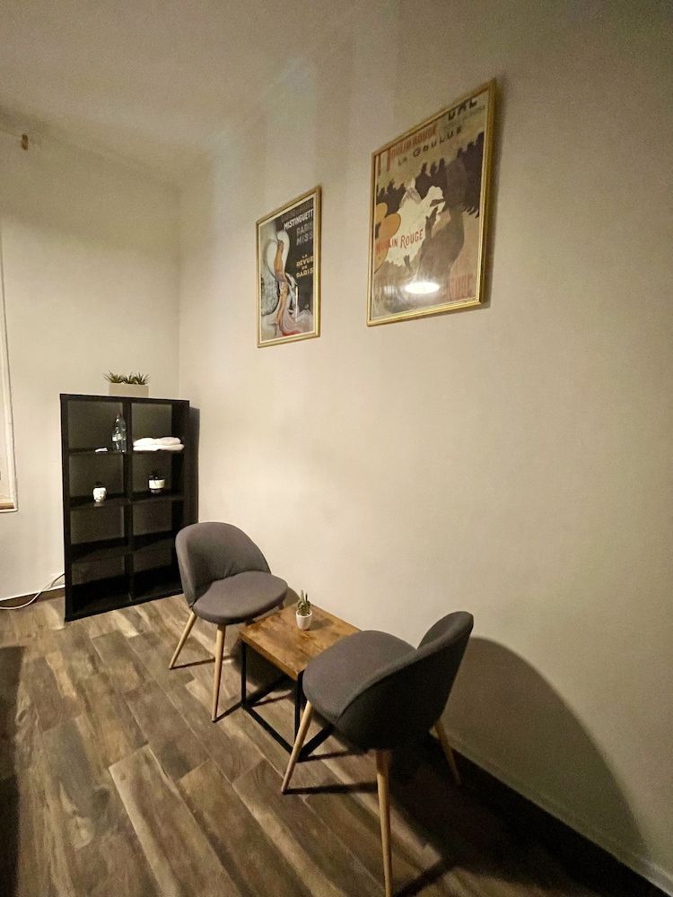 Le Globe Double Room, Private Bathroom 15