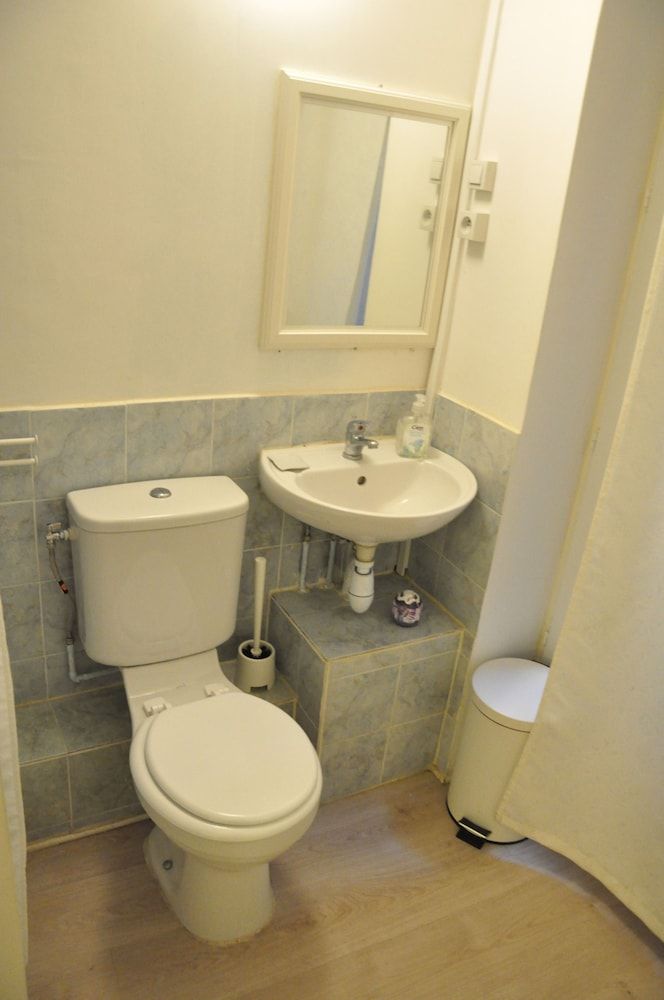 Le Globe Double Room, Private Bathroom 13