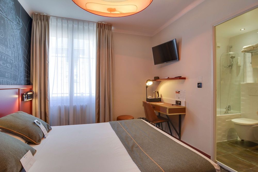 Best Western Hotel Graslin Junior Suite, Multiple Beds, Non Smoking, Connecting Rooms (Twin bed on request) 4