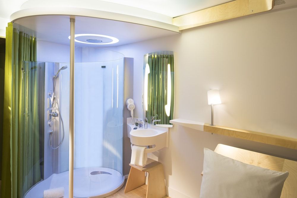 Nomad Hotel Le Havre Centre Gare Family Room 4