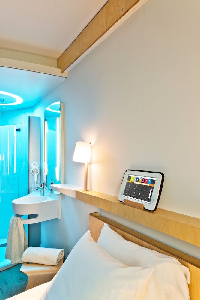 Nomad Hotel Le Havre Centre Gare Single Room 2