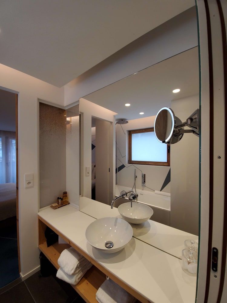 Superior Room, Multiple Beds, Non Smoking, Mountain View