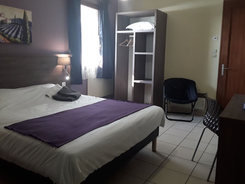 Relais la Fleur Quadruple Room 4