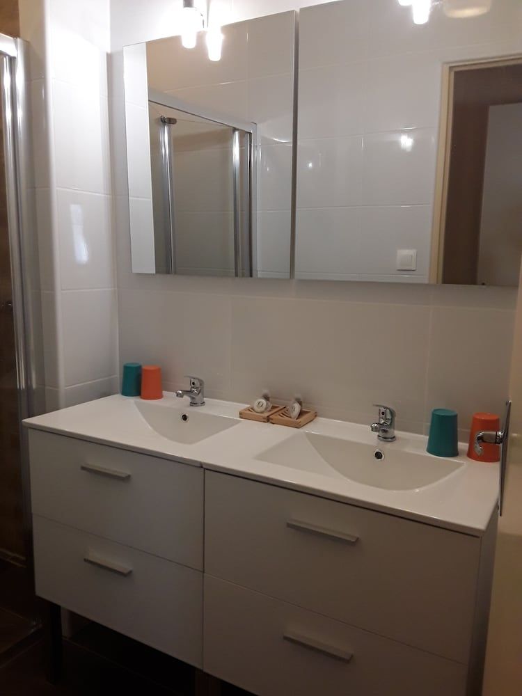 Relais la Fleur Quadruple Room 8