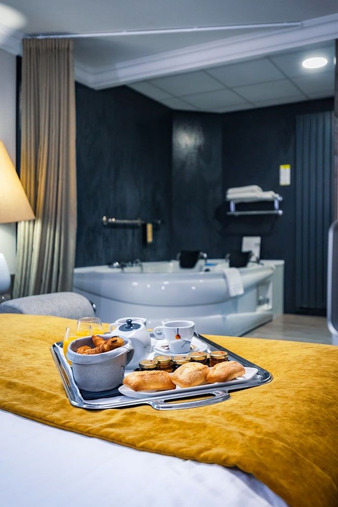 Grand Hôtel du Luxembourg & Spa Junior Suite 5