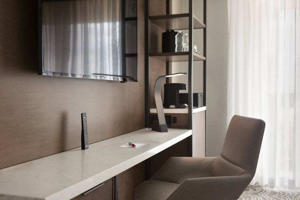 undefined Marriott Orlando Airport Lakeside 9