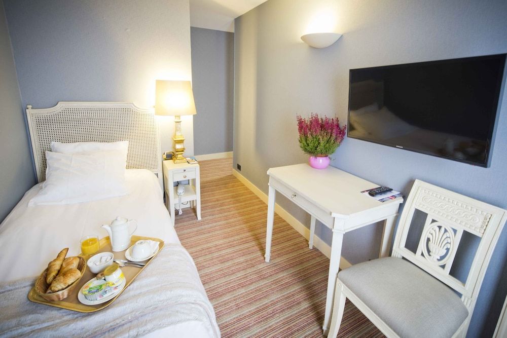 undefined Hôtel Champerret Héliopolis 3