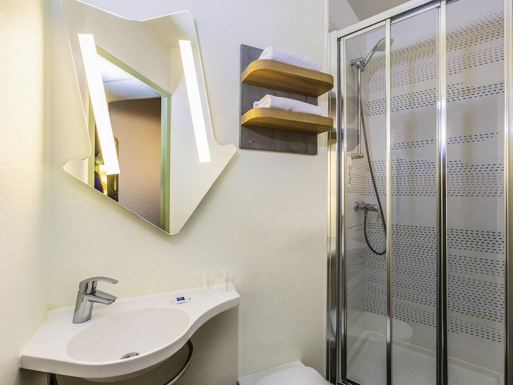 Triple Room, Multiple Beds