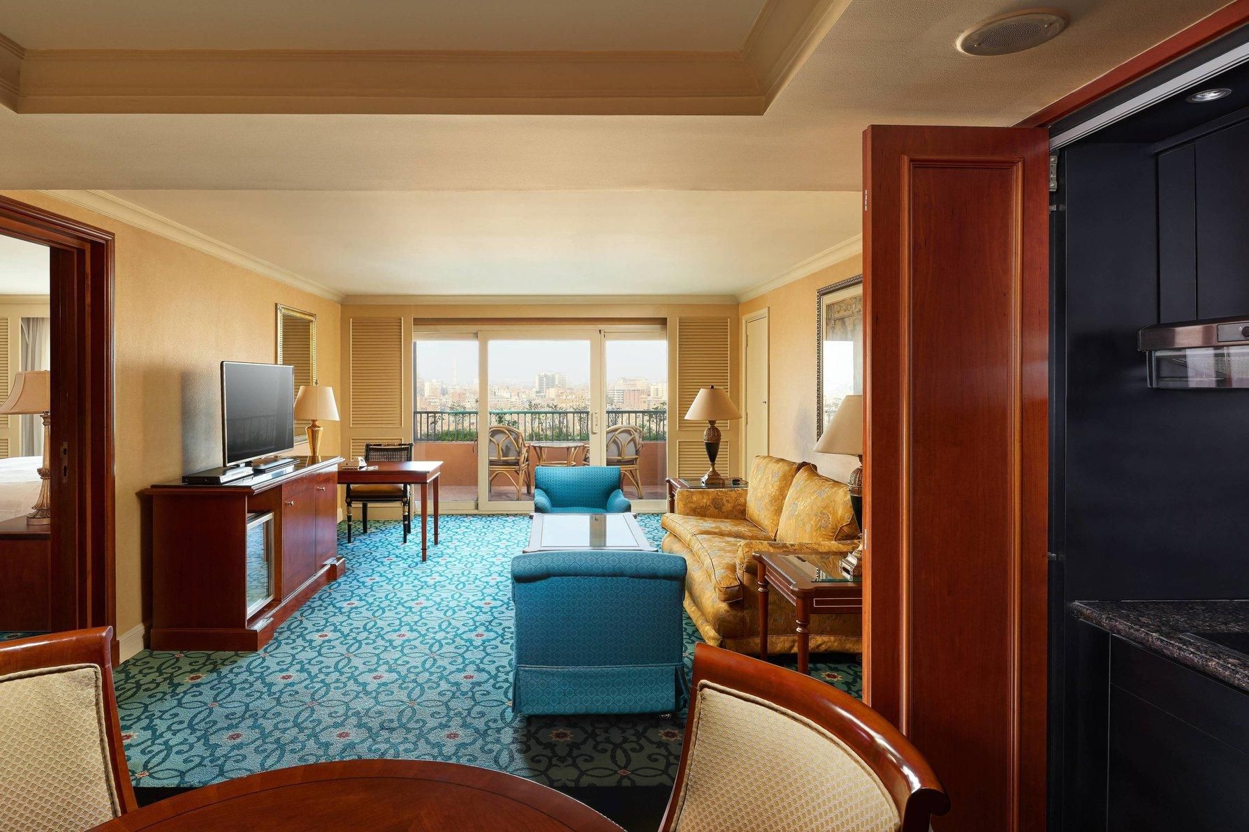 Executive Suite, Suite, 1 King, Balcony