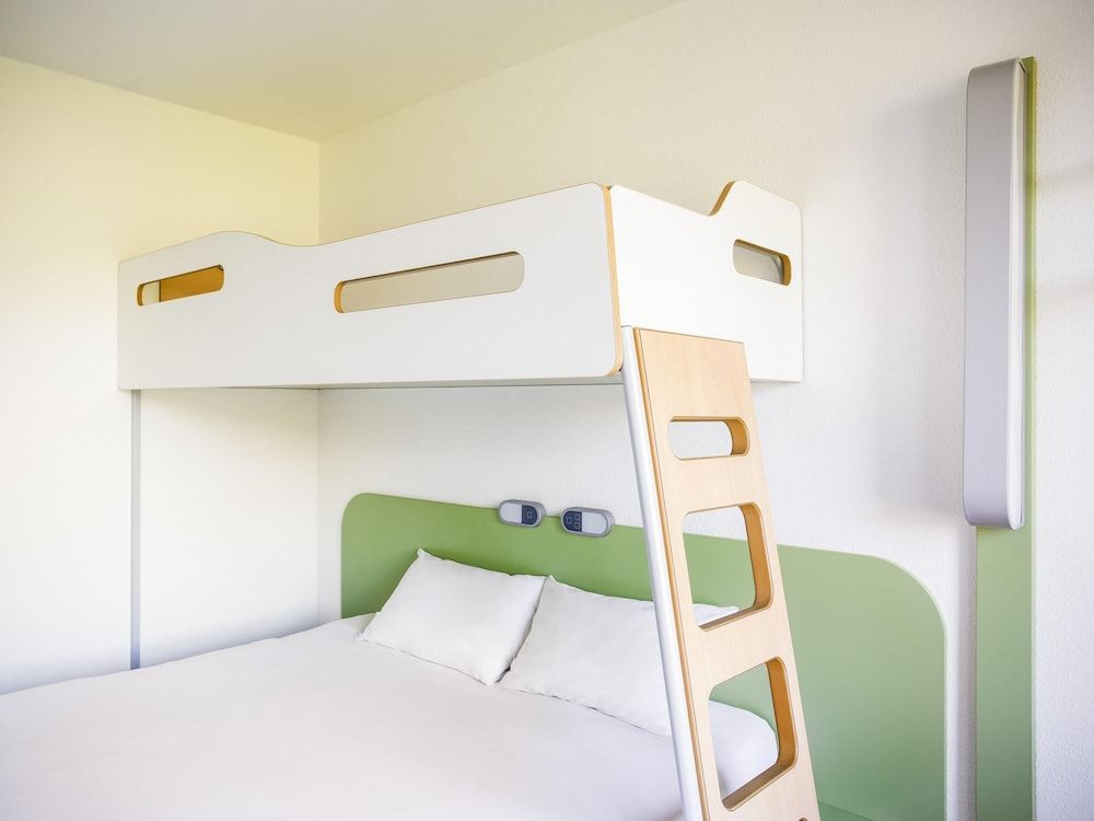 Triple Room, Multiple Beds