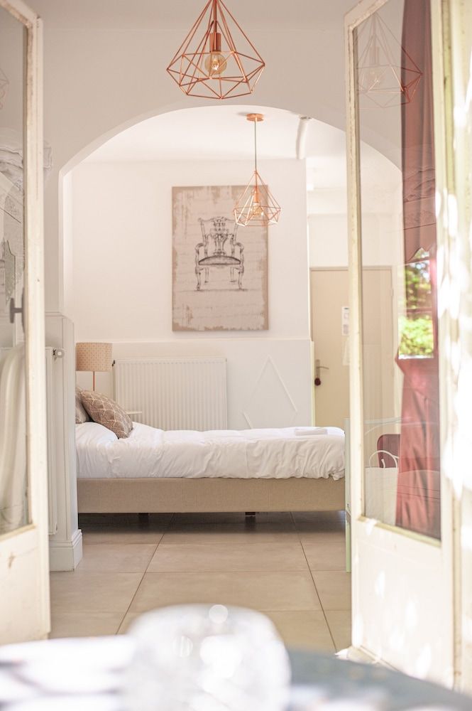 Château Des Ayes Family Triple Room, Park View, Garden Area 2