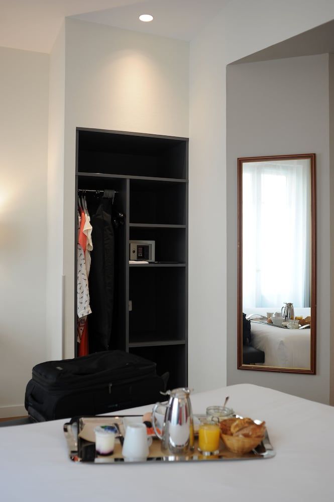 Hôtel Albert 1er Comfort Double Room 6