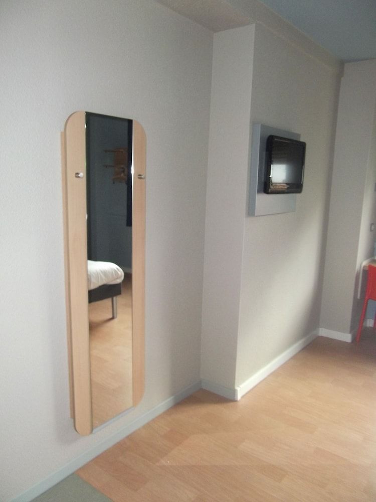 Adjoining Double Rooms
