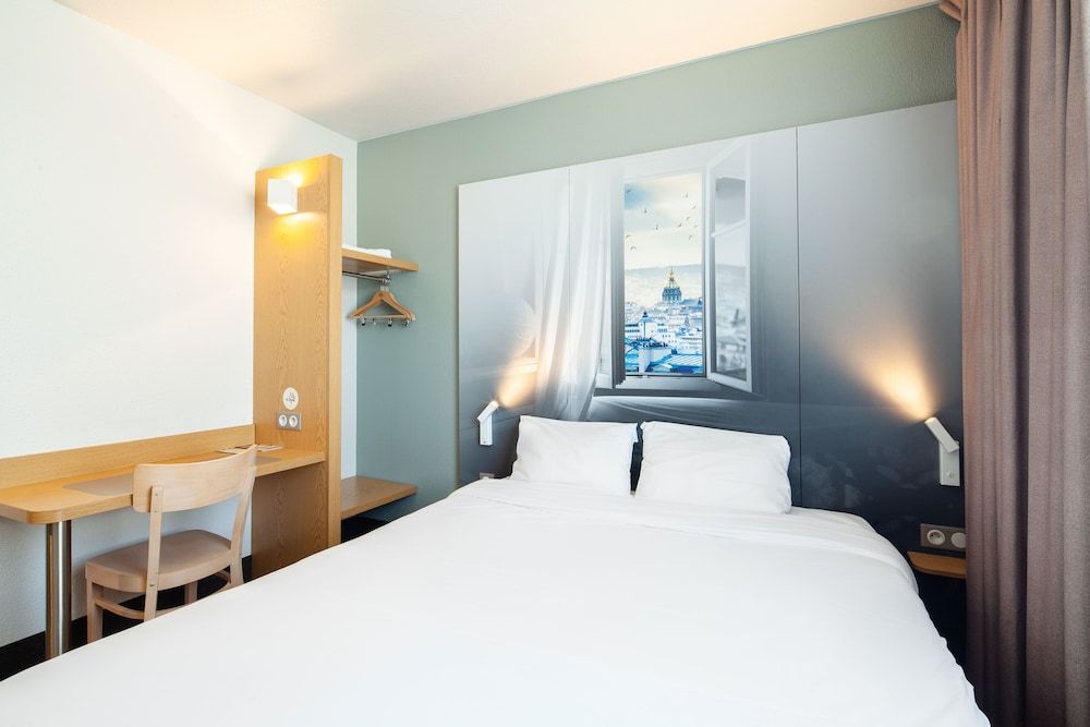 B&B HOTEL Paris Le Bourget Twin Room 2