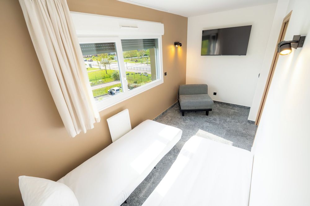 Hôtel Akena Reims Bezannes Family Room 2