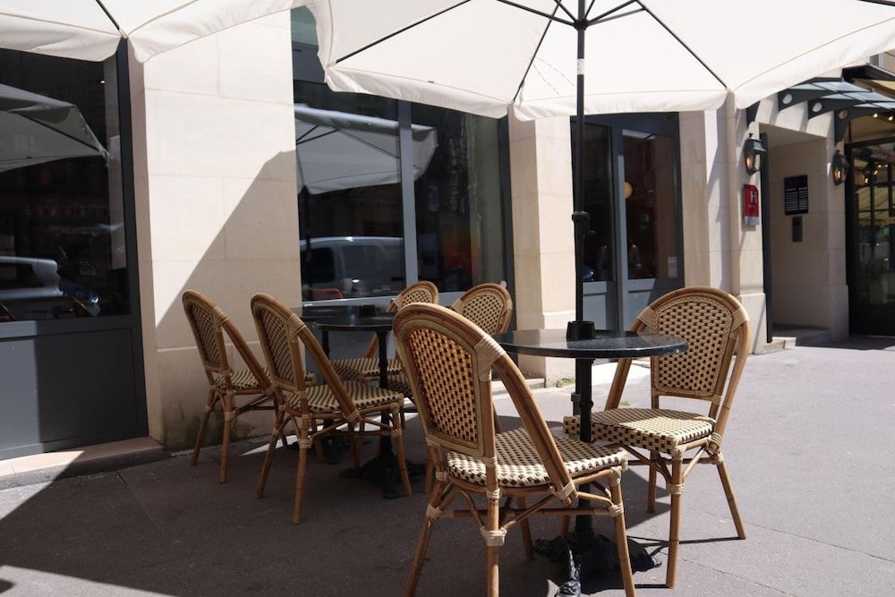 undefined Timhotel Le Louvre 7