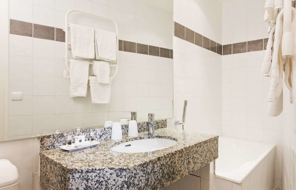 Hôtel Ducs D'Anjou Standard Double Room 12