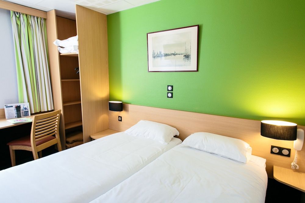 Hôtel Vert Twin Room 2