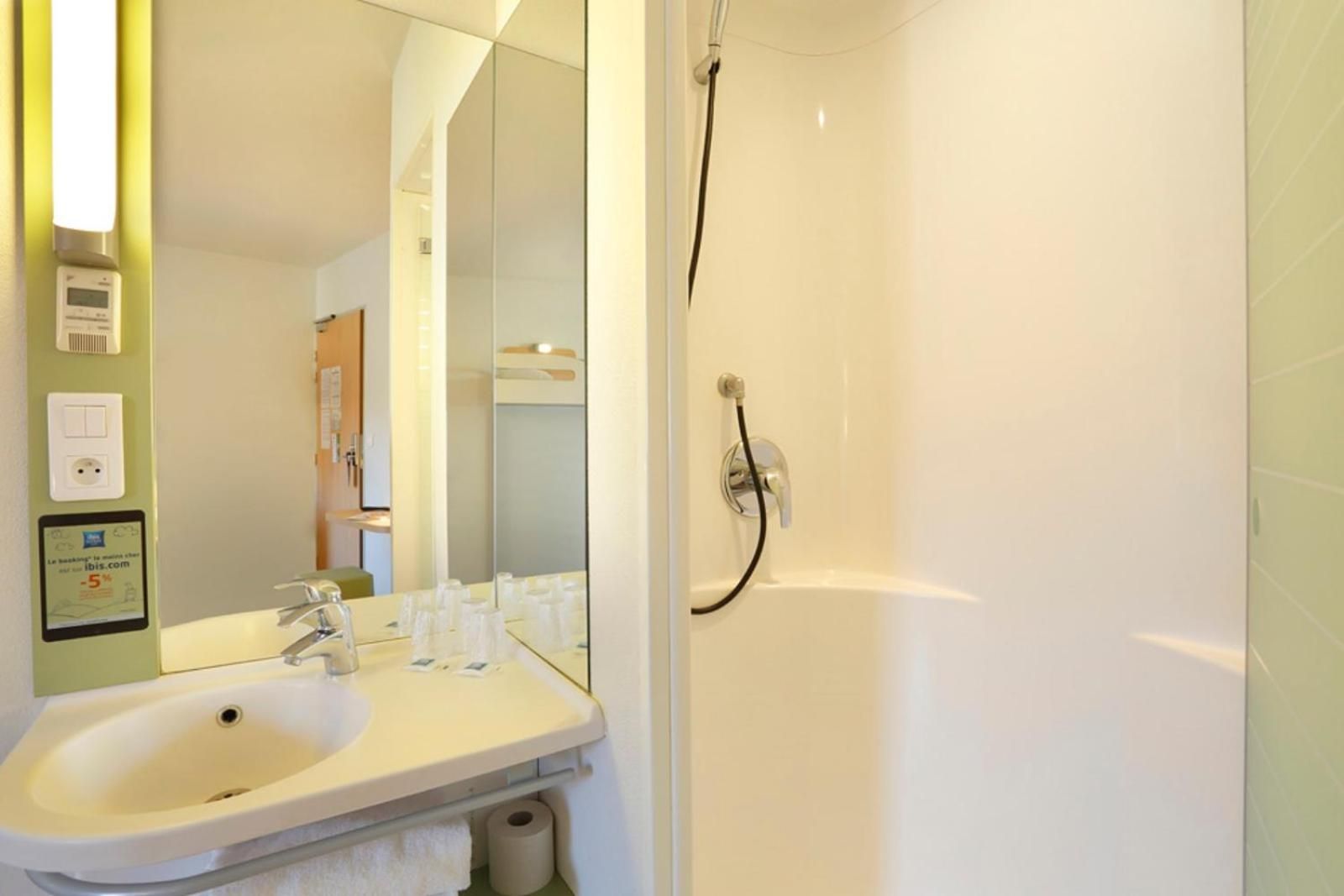 First Inn Hotel Double Room 6