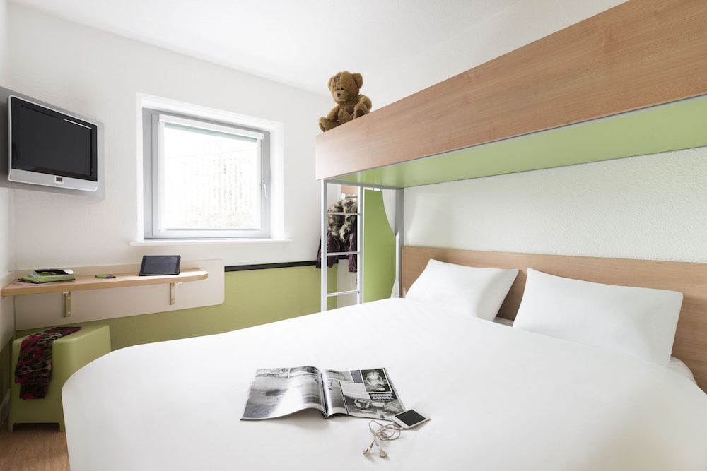 First Inn Hotel Single Room, 1 Double Bed 3