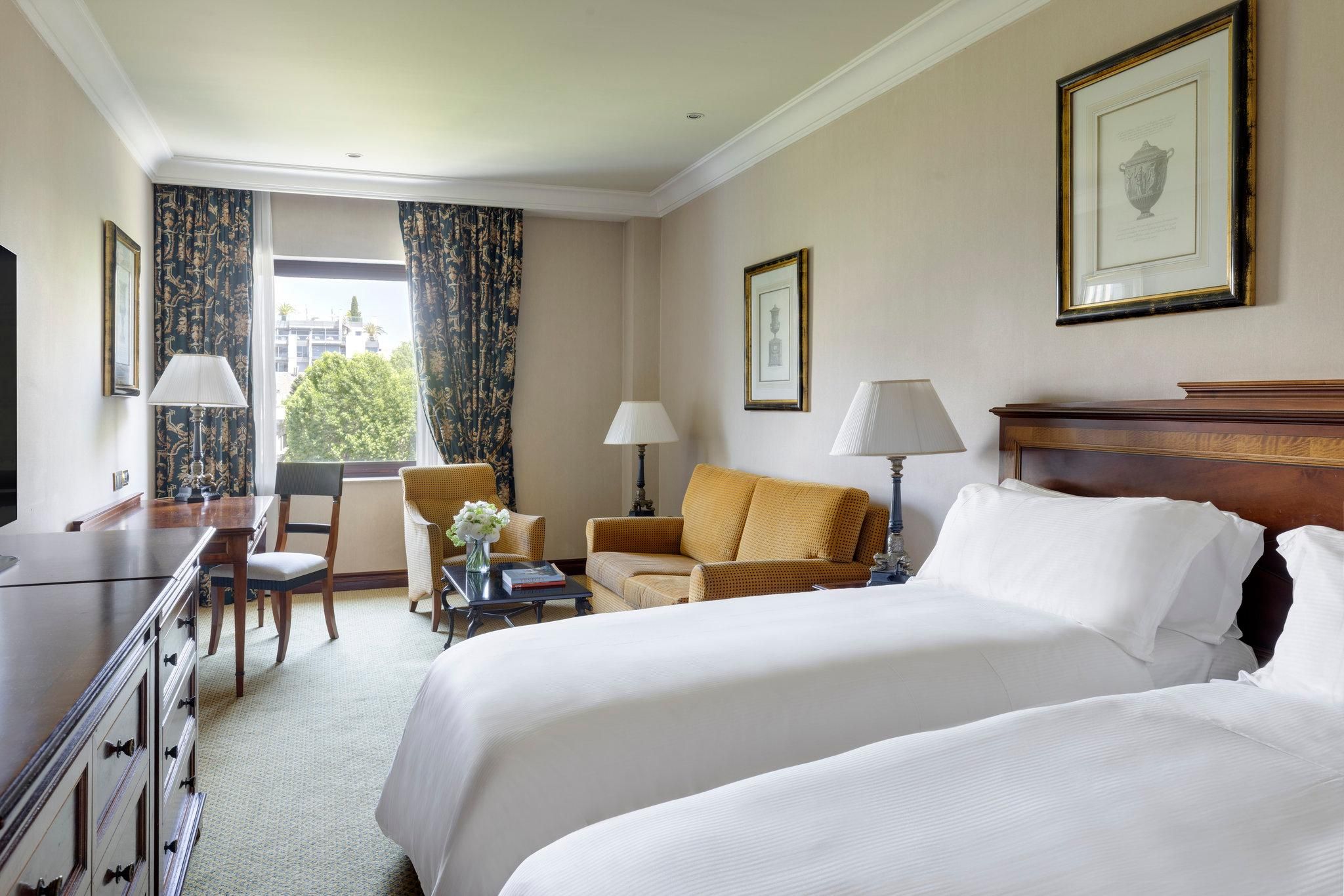 2 Twin Premium Club Lounge Access Castellana View