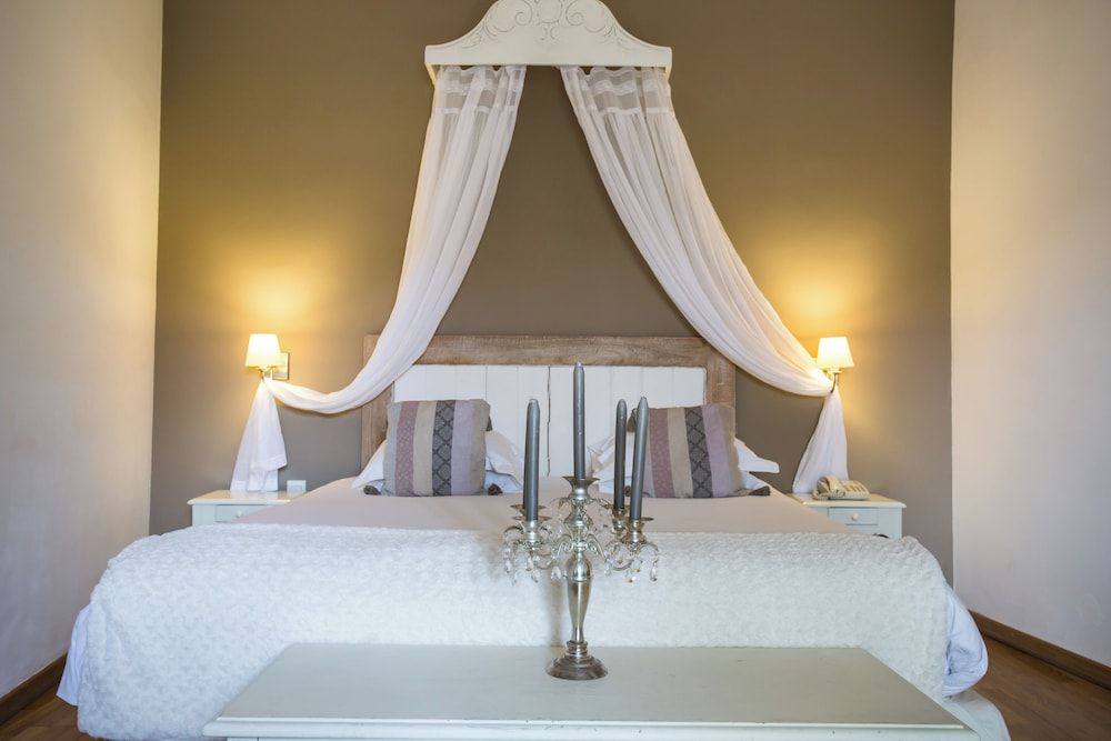 La Regalido Classic Double Room 4