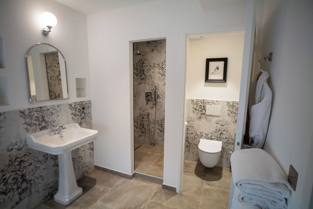 La Regalido Superior Double Room 4