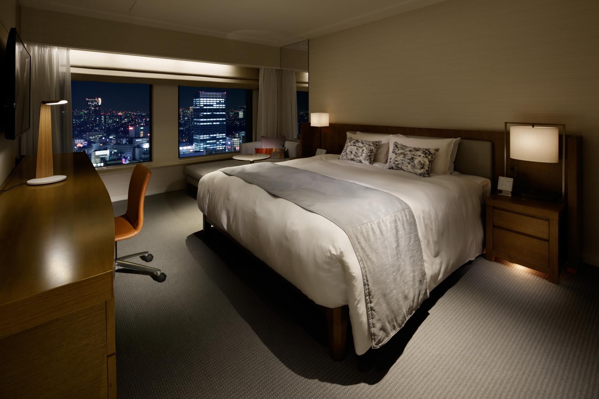 Premier Grand Superior King Room - Non-Smoking