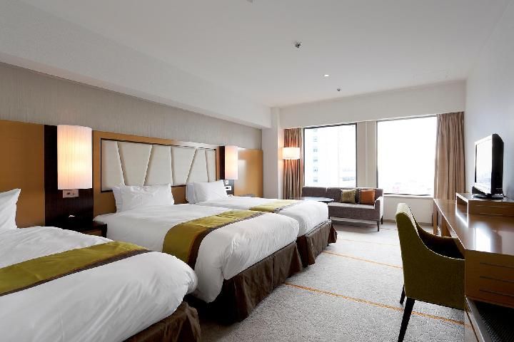 South Tower Plaza Deluxe Triple Room - Non-Smoking