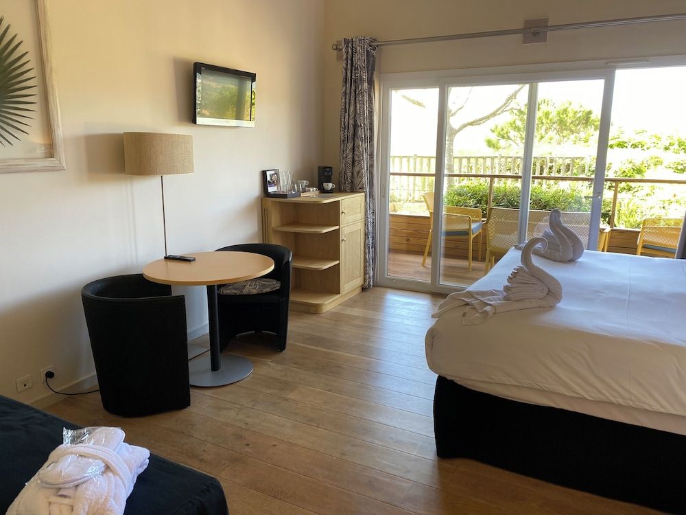 Room, Terrace, Sea View
