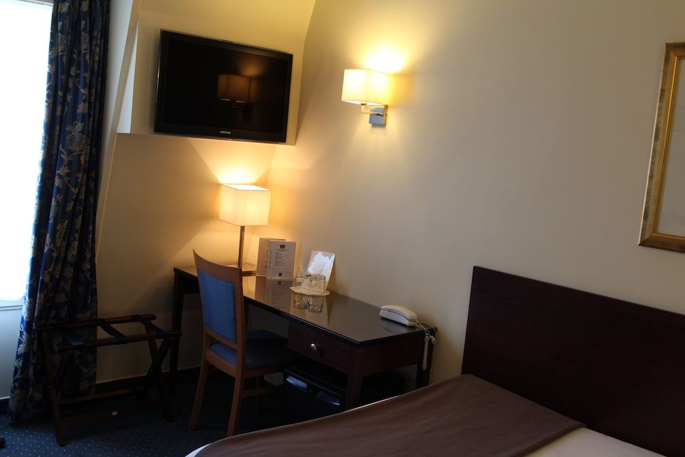 Hôtel Saint Cyr Etoile Standard Double Room, 1 Double Bed 10