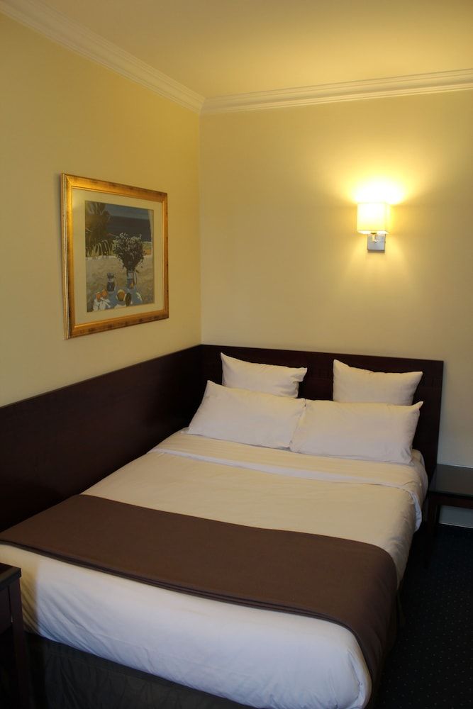 Hôtel Saint Cyr Etoile Standard Double Room, 1 Double Bed