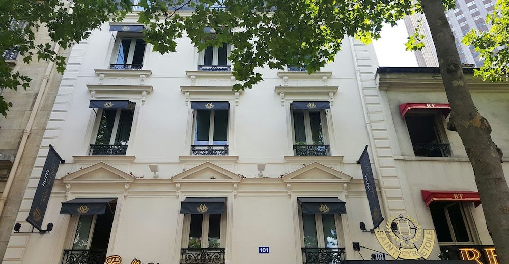 undefined Hôtel Saint Cyr Etoile 6