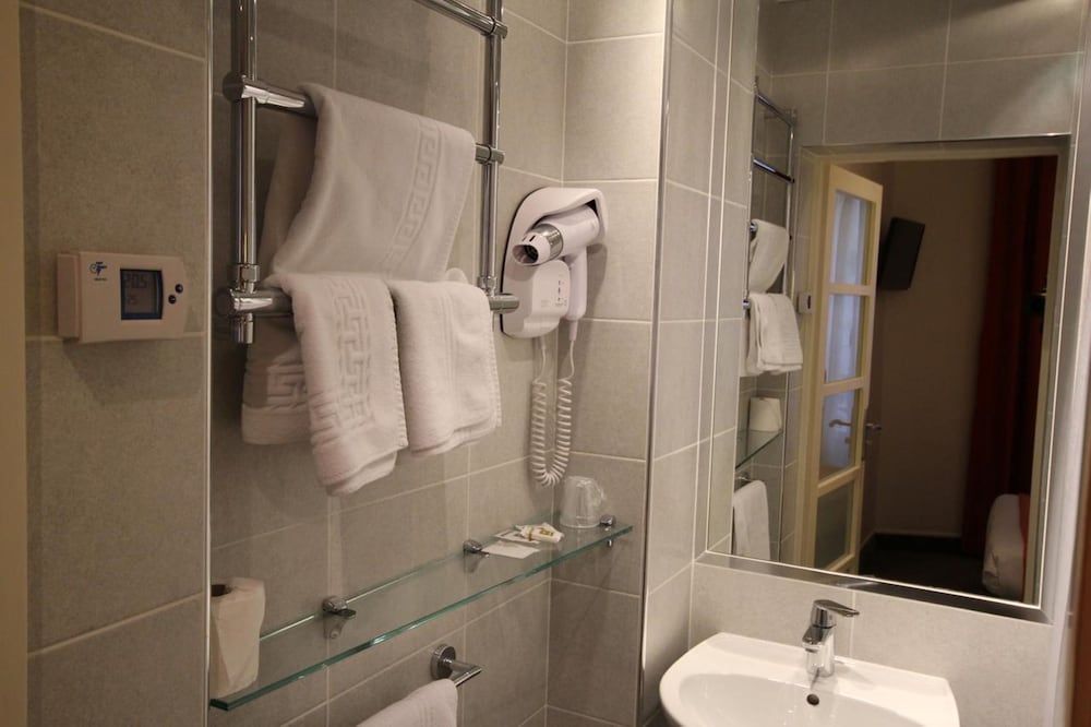 Hôtel des Trois Gares Double Room 7