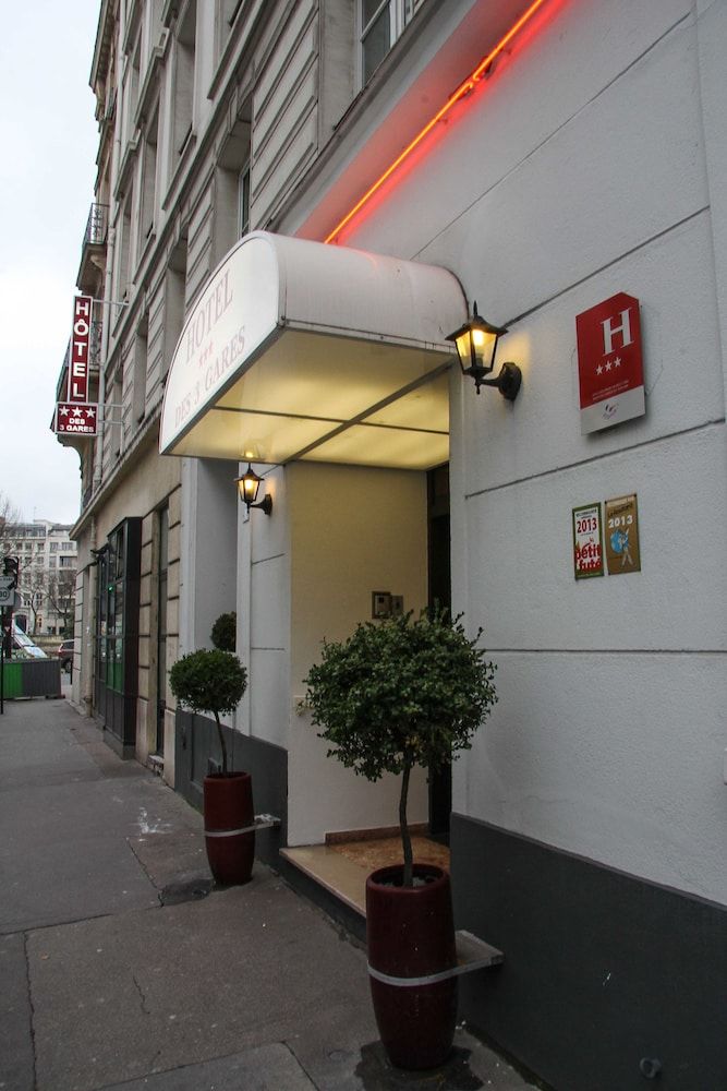 undefined Hôtel des Trois Gares 6